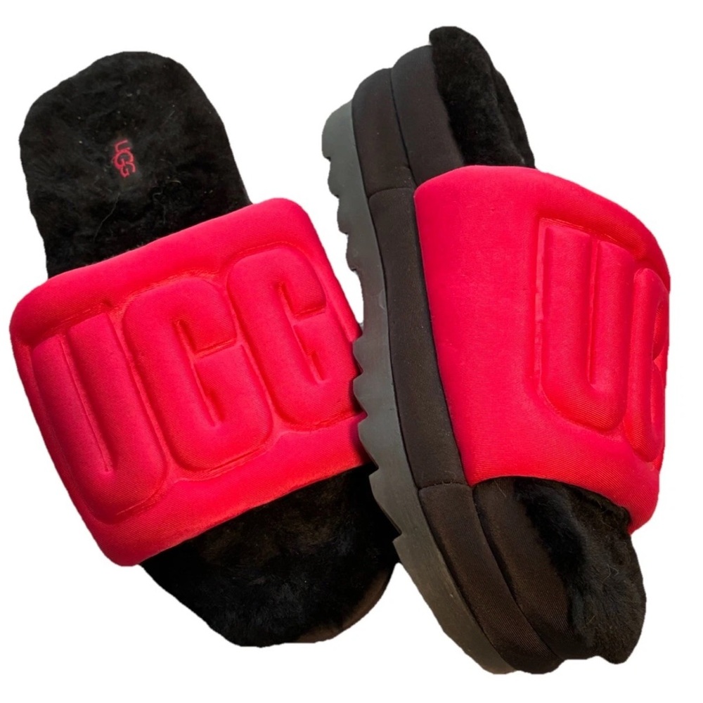UGG Women's Vibrant Pink Slide Slippers